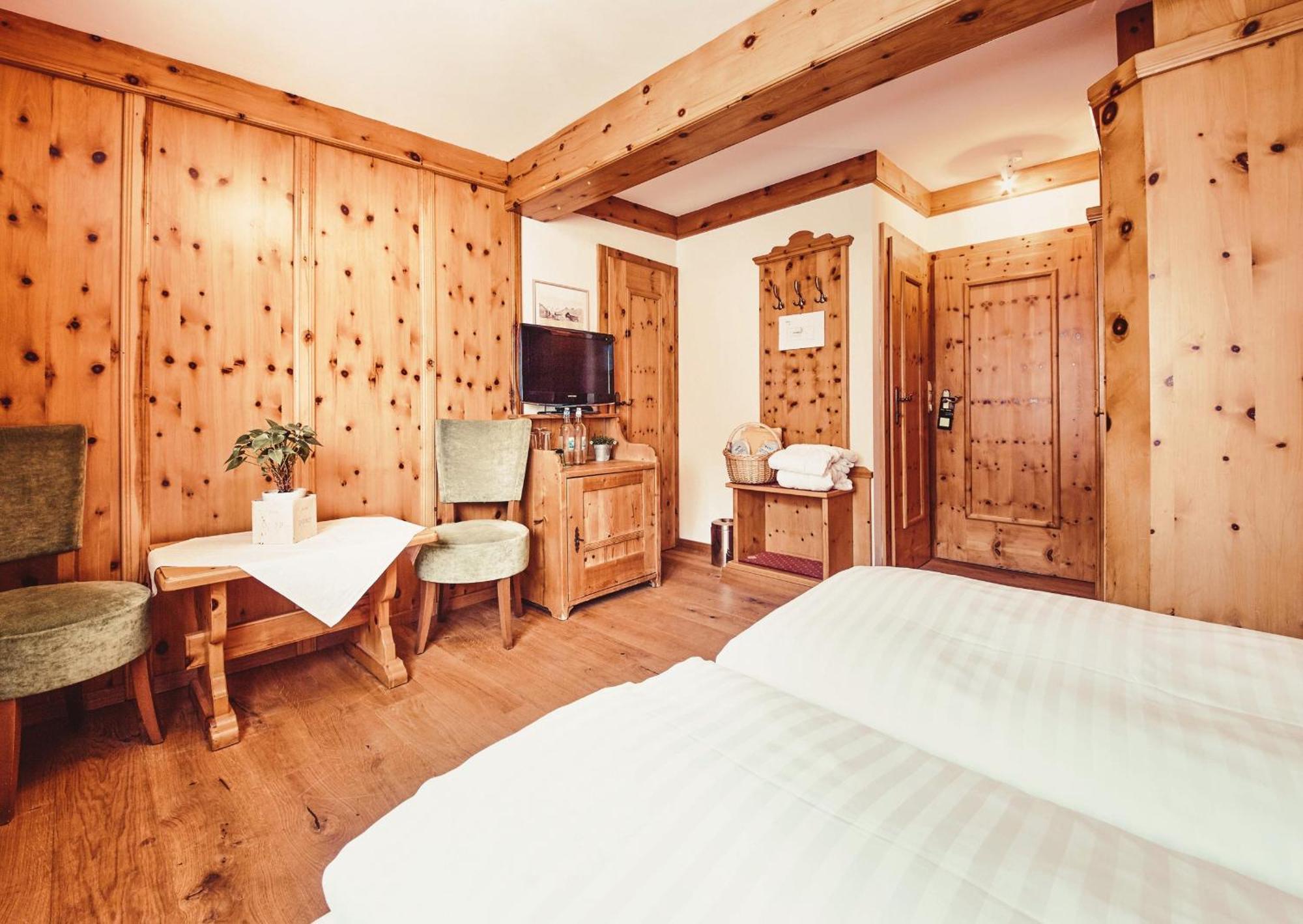 Hotel Gluecksschmiede - Hinterglemm Saalbach-Hinterglemm Szoba fotó